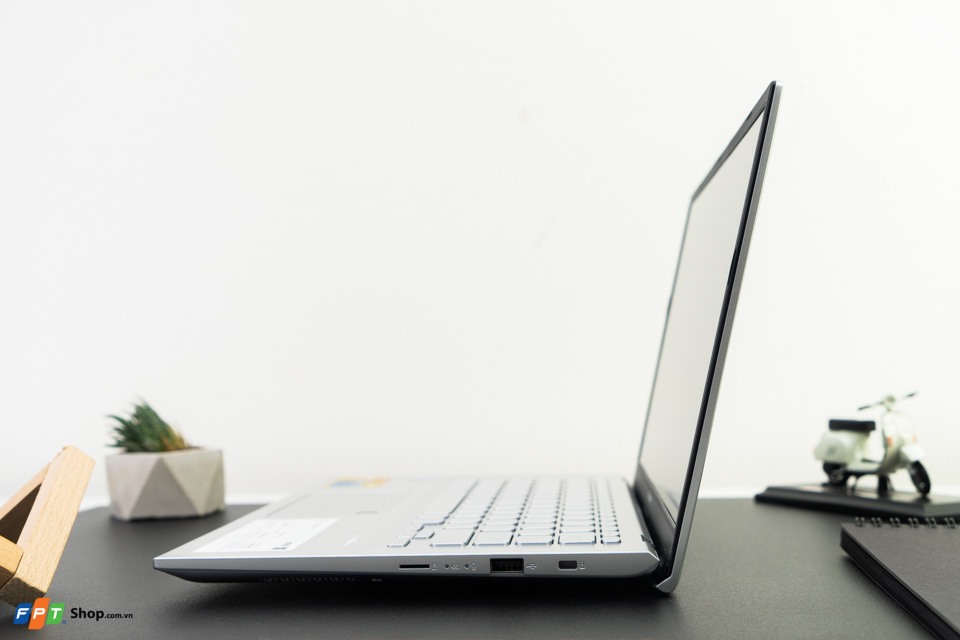 VivoBook 14 A412FA: Giá ngon lại nhiều tính năng hấp dẫn