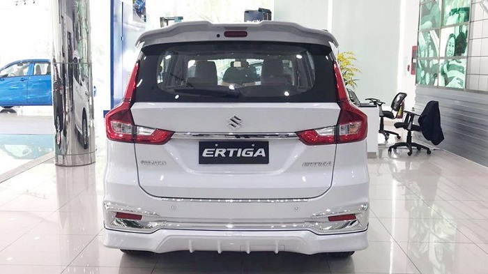 đuôi xe Ertiga 