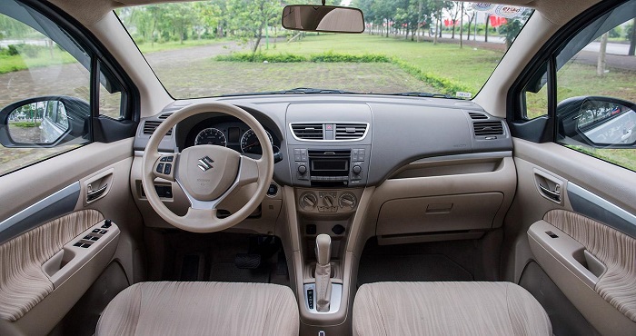 Suzuki Ertiga với vô lăng có nút chỉnh âm thanh 