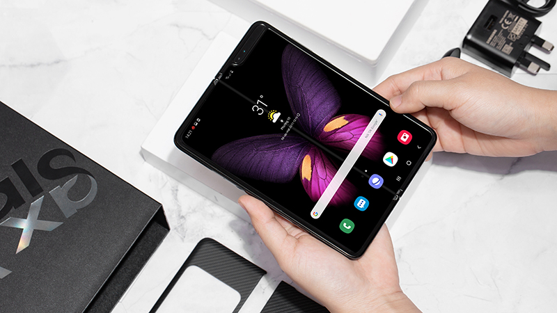 Trải nghiệm sử dụng của điện thoại Samsung Galaxy Fold chính hãng Trải nghiệm sử dụng của điện thoại Samsung Galaxy Fold chính hãng