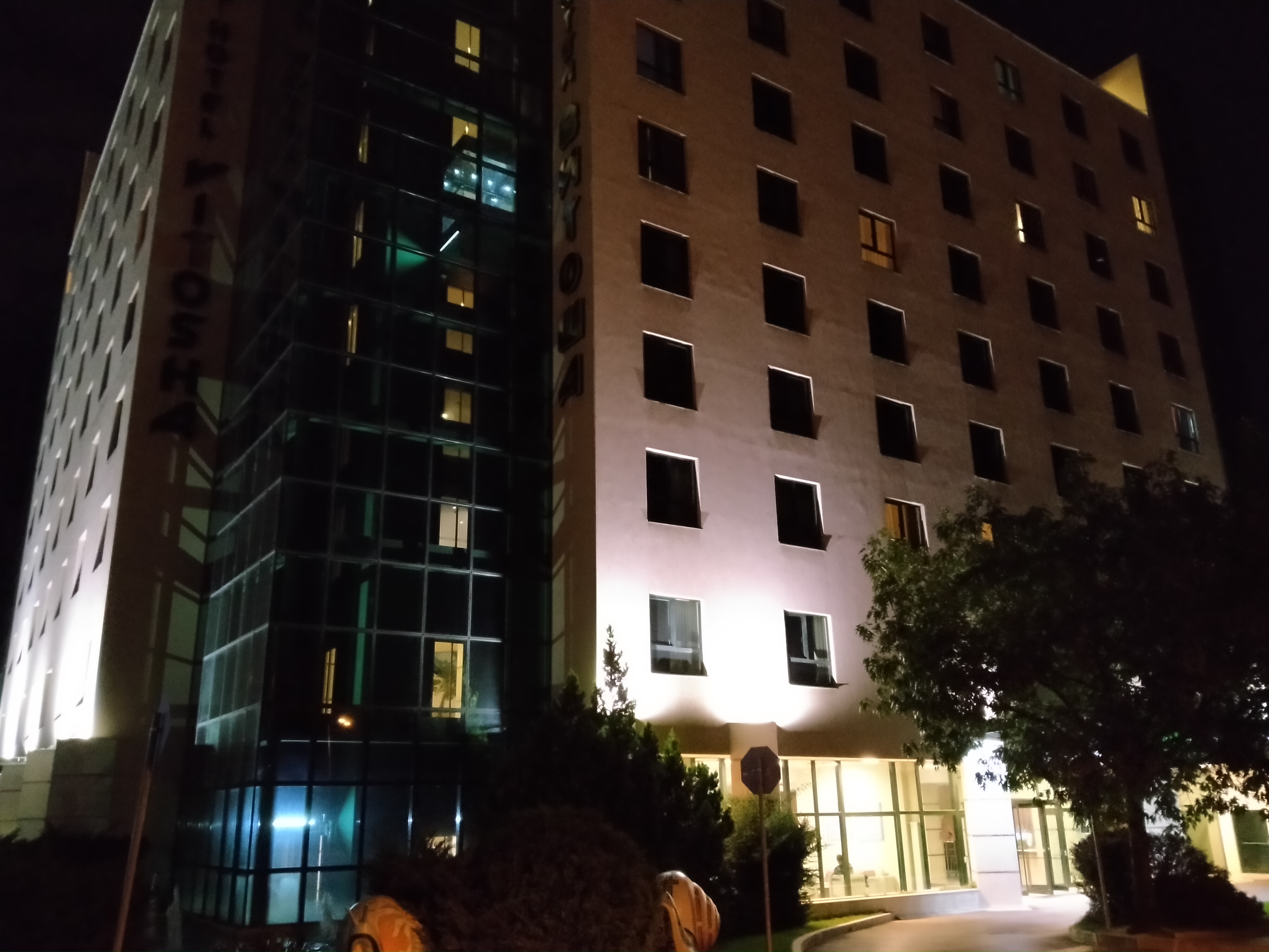 Sforum - Trang thông tin công nghệ mới nhất gsmarena_053-1-1 Đánh giá Realme 5: Thiết kế cao cấp, họa tiết lưng đẹp mắt, 4 camera linh hoạt, giá chỉ 3,990,000 đồng 