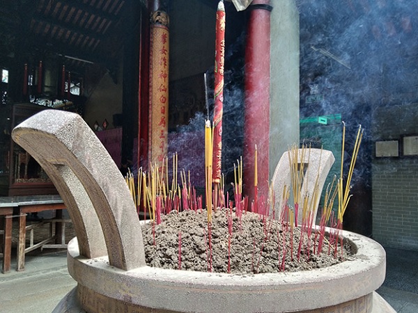 Đánh giá Vivo Y11: Đối thủ xứng tầm của Redmi 8