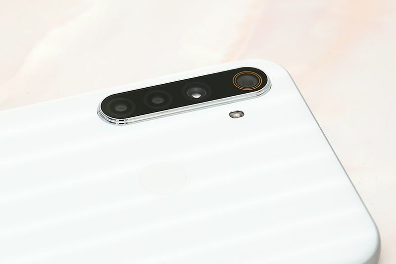 Điện thoại Realme 6i | Camera AI 48 MP