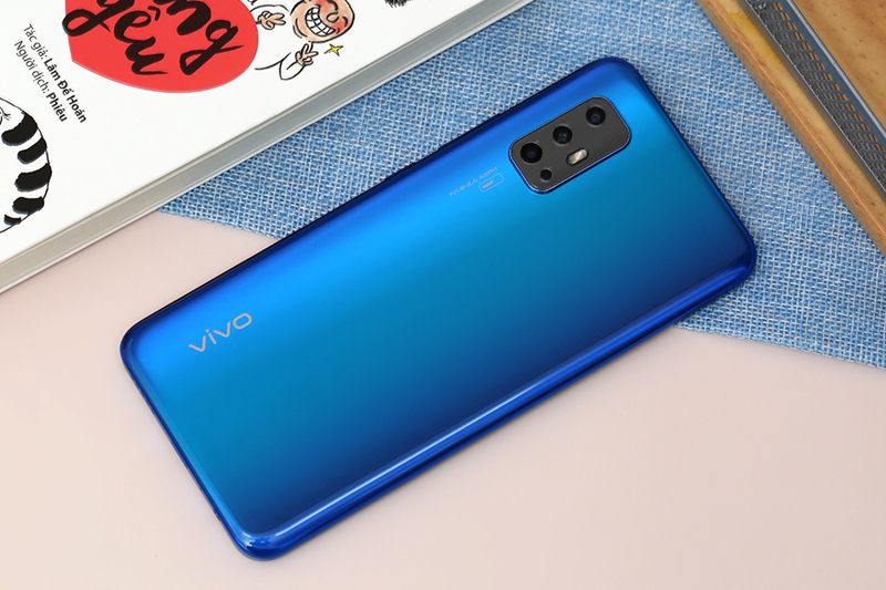 Điện thoại Vivo V19 Neo | Thiết kế bo cong 3D mềm mại