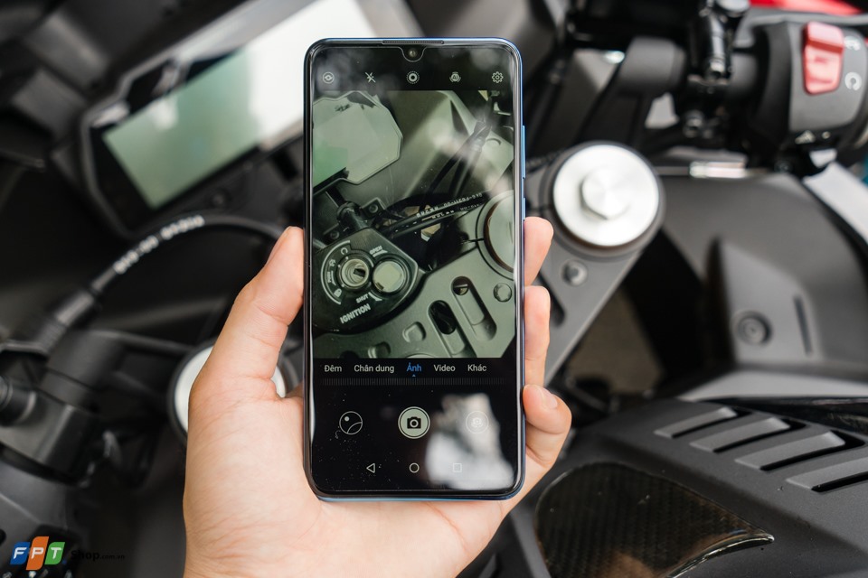 Huawei P30 Lite: Trải nghiệm smartphone tầm trung tuyệt vời! (Ảnh 5)