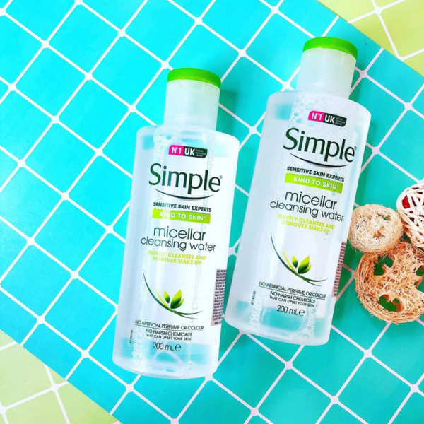 Nước tẩy trang cho da nhạy cảm