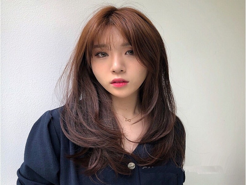 Kiểu tóc layer nữ cũng giúp cân đối tỉ lệ gương mặt phù hợp hơn Kiểu tóc layer nữ cũng giúp cân đối tỉ lệ gương mặt phù hợp hơn